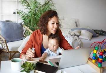 How To Juggle Parenting And Your Job